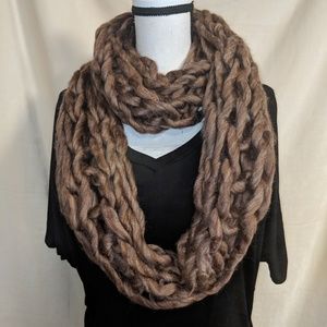 🆕🏷️ Copper Chunky Knit Infinity Scarf NEW!!!